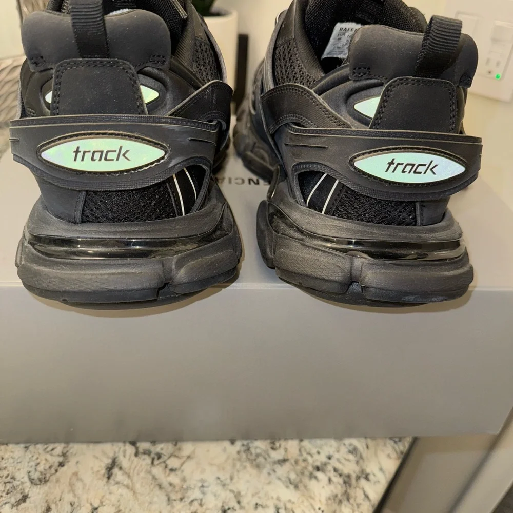 Balenciaga Men's Black Sneakers - Picture 5 of 8